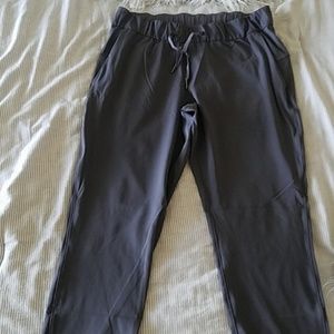 Lululemon On the Fly pant